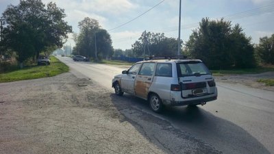 В станице Заплавской  под Новочеркасском на пересечении улицы Шоссейной и переулка Гаражного... — фото 5