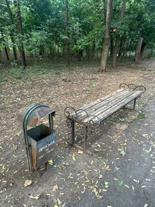В микрорайоне Ключевой в Новочеркасске детская площадка и сквер находятся в ужасном состоянии — фото 4