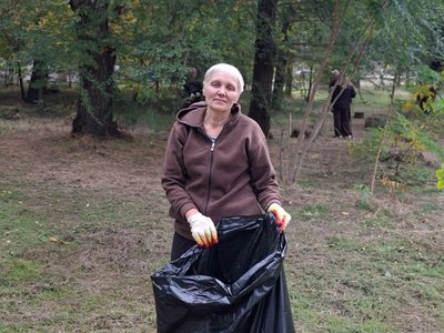 В Новочеркасске привели в порядок сквер имени Аверкиева — фото 2
