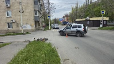 ⚡Водитель Шнивы при повороте с Будённовской на Ларина не увидел, что его по встречке прямо на... — фото 3