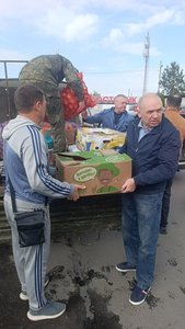 Из Новочеркасска отправили большую партию гуманитарной помощи бойцам 26-го полка — фото 6