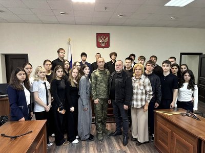Школьники Новочеркасска побывали в гарнизонном военном суде