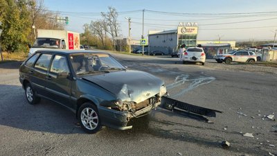 ДТП произошло в Аксайском районе, на пересечении Новочеркасского шоссе и Грушевского выезда — фото 2