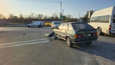ДТП произошло в Аксайском районе, на пересечении Новочеркасского шоссе и Грушевского выезда — фото 3