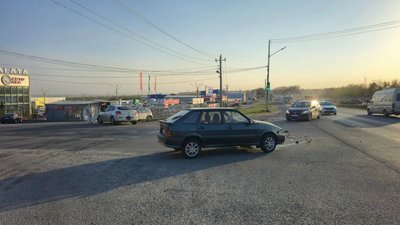 ДТП произошло в Аксайском районе, на пересечении Новочеркасского шоссе и Грушевского выезда — фото 4