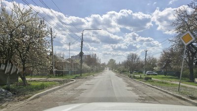 «Инновационная» технология уборки в Новочеркасске: пыль превратили в грязь, а потом забыли