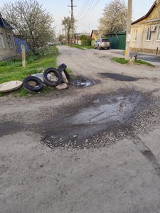 Улица Лесная на Молодёжке используется, в том числе, как проезд к детскому саду номер 56