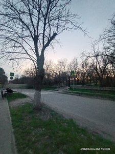 Наши подписчики просят обратить внимание администрации на пешеходный переход через улицу...