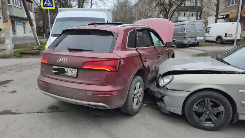 Авария с пострадавшей произошла на пересечении улиц Народная и Ларина — фото 2