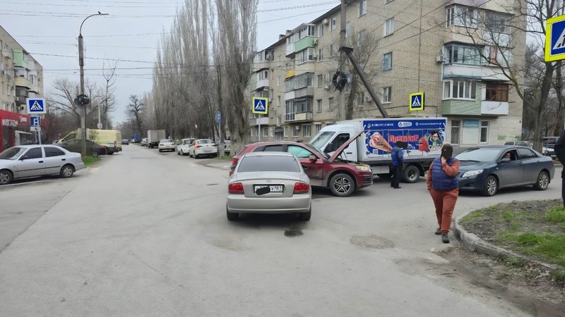 Авария с пострадавшей произошла на пересечении улиц Народная и Ларина — фото 5