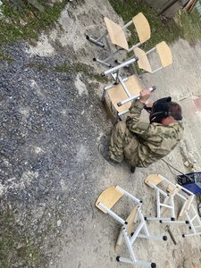 В Новочеркасске отремонтировали школьные стулья благодаря помощи «Справедливой России» — фото 5