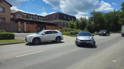 В Новочеркасске на Буденновской, 61 произошло ДТП — фото 2