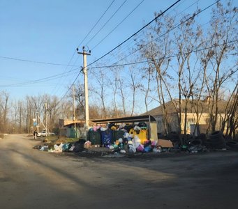 Давно не обращали внимание городских властей на состояние контейнерных площадок