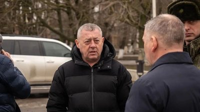 Волонтёры из Новочеркасска передали военнослужащим очередной автомобиль и гуманитарную помощь