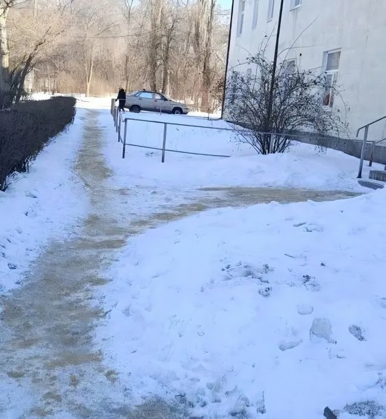 Депутат Владимир Маханьков по просьбе жителей мкр — фото 4