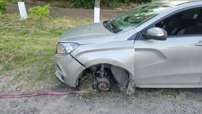 Под Новочеркасском отлетевшее колесо спровоцировало ДТП с двумя автомобилями — фото 5