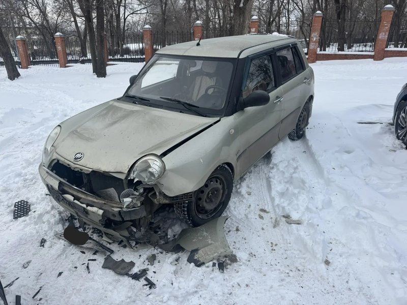В Новочеркасске продолжаются ДТП, связанные с плохой работой по очистке дорог от снега — фото 1
