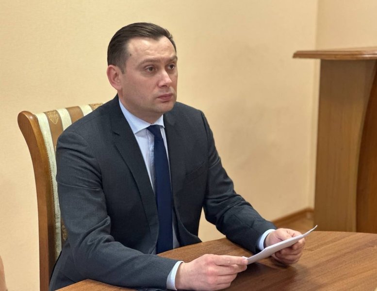 Глава Новочеркасска Павел Исаков публично признал срыв зимней уборки города — фото 1