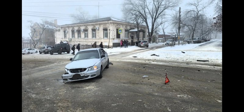 Девочки не поделили перекрёсток Красный спуск / Александровская — фото 6