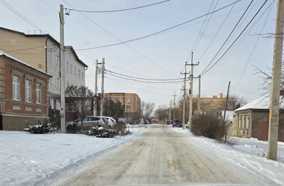 Спустя два дня после снегопада улицу Щорса, на которой расположена прокуратура, так и не чистили