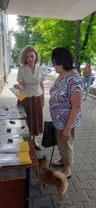 23 июня у входа в Центральную городскую библиотеку имени А — фото 3