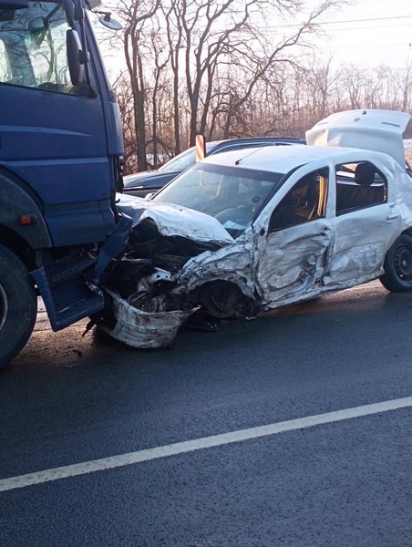 Крупная авария с четырьмя погибшими произошла утром 4 января на трассе Новочеркасск-Ростов — фото 6