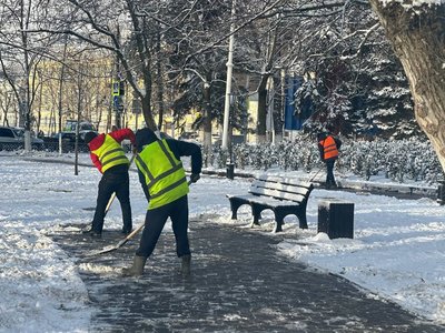 Глава администрации Новочеркасска проверил уборку снега и остался недоволен