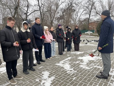 Новочеркасск почтил память моряков БДК «Новочеркасск»