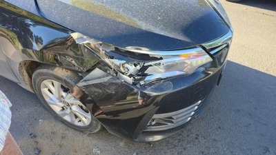 Водитель автомобиля Тойота на Баклановском влетела в хвост очереди за бензином — фото 6