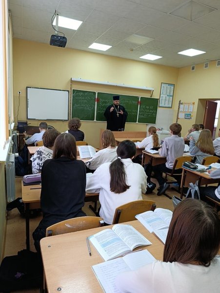 В школе №2 города Новочеркасска состоялась душевная и вдохновляющая встреча учащихся 7 «Б» класса с... — фото 3