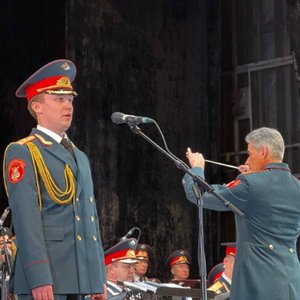 Академический ансамбль Александрова выступил в Новочеркасске с благотворительным концертом