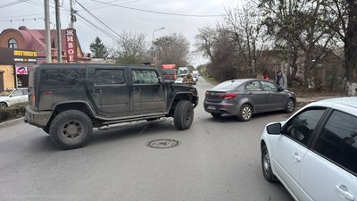 Что будет, если не удостовериться в безопасности манёвра и выехать на Киа с парковки прямо в... — фото 2
