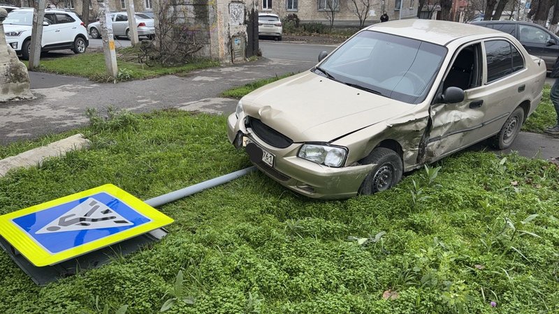 Очередная авария на пересечении Михайловской / Просвещения — фото 4