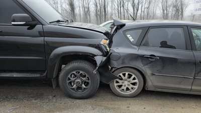 На въезде в Новочеркасск из-за тумана и невнимательности, водитель УАЗа собрал "паровозик'" из трёх... — фото 6