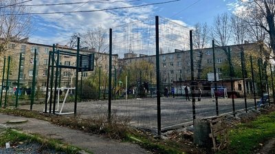 В микрорайоне Черемушки Новочеркасска отремонтируют ещё одну спортивную площадку