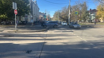 Водитель автомобиля Черри при пересечении проспекта Ермака не уступила дорогу автомобилю Ваз 2114,... — фото 4