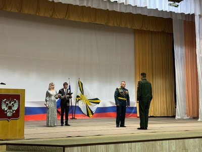 В Новочеркасске торжественно отметили День военного связиста — фото 3