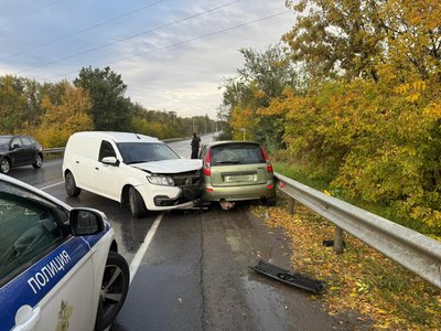 ДТП под Новочеркасском: два автомобиля разбиты, есть пострадавшие