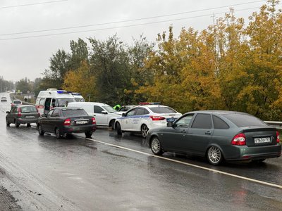 ДТП под Новочеркасском: два автомобиля разбиты, есть пострадавшие — фото 5