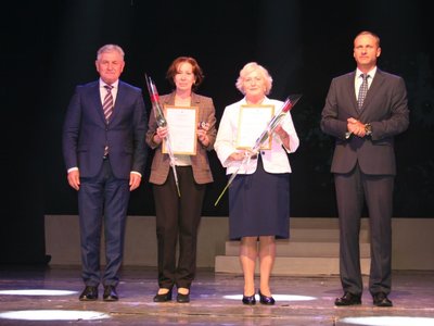 Лучшие педагоги Новочеркасска отмечены наградами в канун профессионального праздника — фото 6