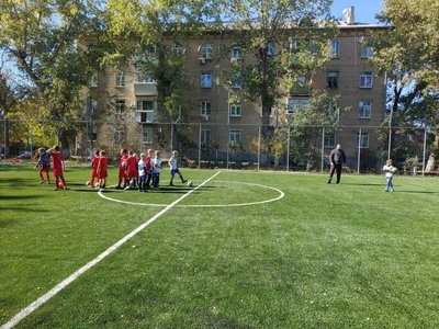 Новое футбольное поле на Фрунзе, 55 открылось праздником спорта — фото 2