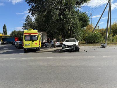В Новочеркасске лишенный прав пьяный водитель устроил ДТП с пострадавшей — фото 2