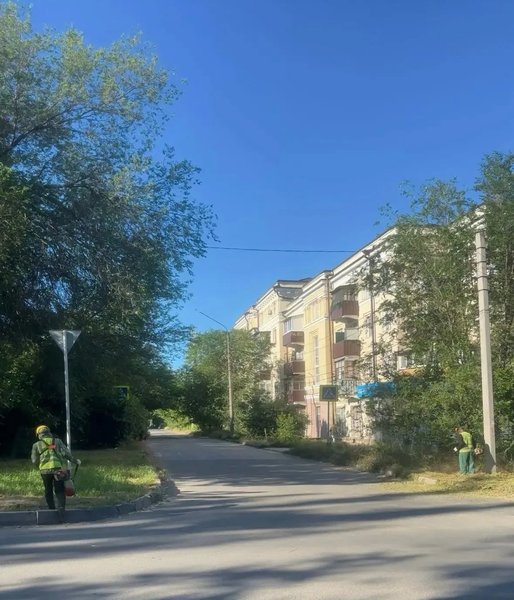 В Новочеркасске продолжаются работы по благоустройству и ремонту городской инфраструктуры — фото 1