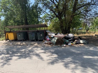 Наши подписчики просят обратить внимание на контейнерную площадку по адресу: Баклановский, 192А