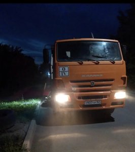 Техника МБУ НСЭ пытается убирать город в меру возможностей и в рамках выделенных денег — фото 3