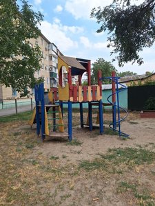 Детская площадка на Урицкого, 24 в Новочеркасске: кто поможет детям? — фото 5