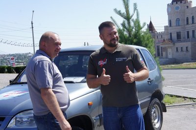 Новочеркасские активисты подарили военным восстановленную «Ниву» для работы в зоне СВО — фото 3