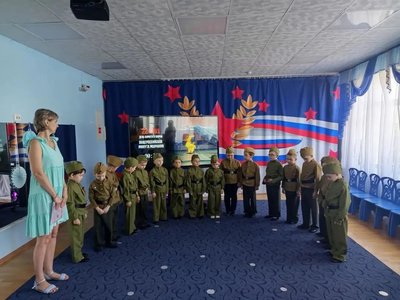 В День памяти и скорби сотрудники библиотеки имени Зои Космодемьянской провели для воспитанников... — фото 3