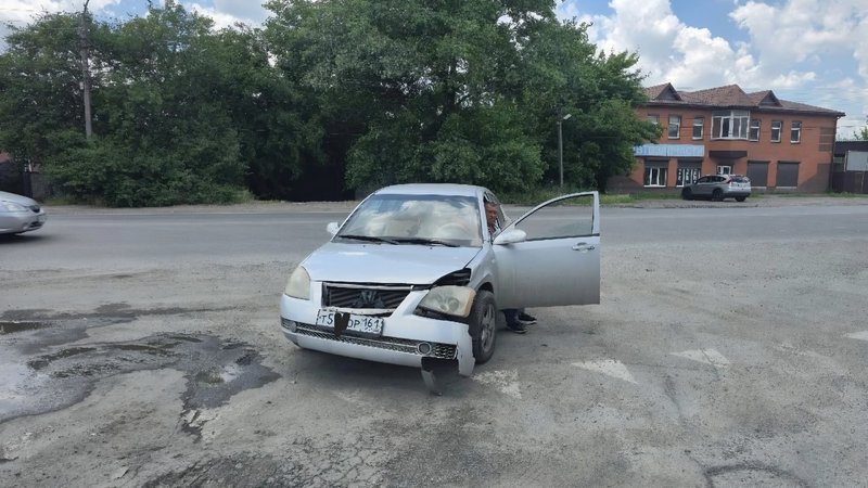 Лишённый прав водитель Вортекса без страховки решил развернуться на Харьковской — фото 4