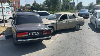 Нарушение ПДД едва не привело к трагедии в Новочеркасске — фото 5